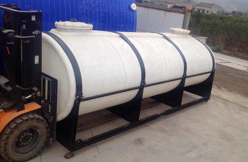 臥式聚乙烯儲(chǔ)罐的簡述: 臥式聚乙烯儲(chǔ)罐的簡述: